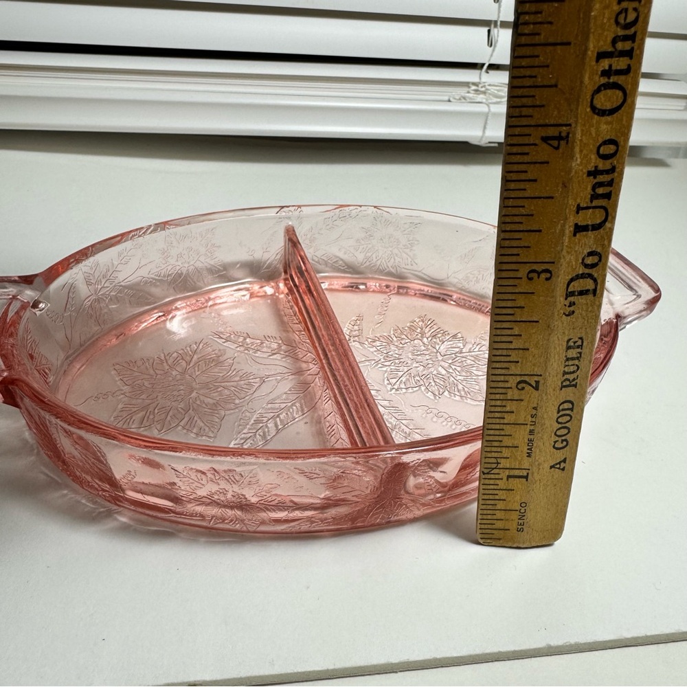 Jeannette Vintage Pink Depression Glass Divided Relish Dish Poinsettia Design 8” - Picture 9 of 16